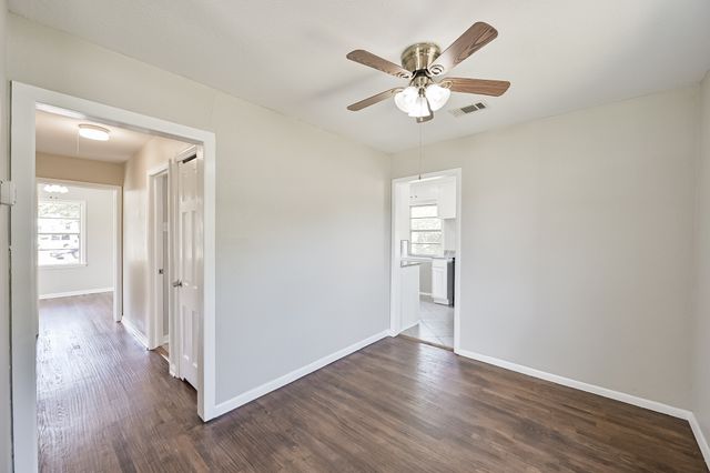 1501 Greenbrier Drive, River Oaks, TX 76114