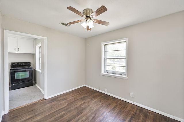 1501 Greenbrier Drive, River Oaks, TX 76114