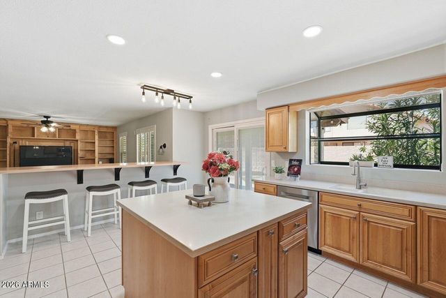 7241 S TERRACE Road, Tempe, AZ 85283