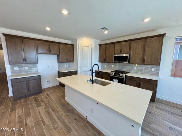 2873 E Mecklenburg Way, San Tan Valley, AZ 85143