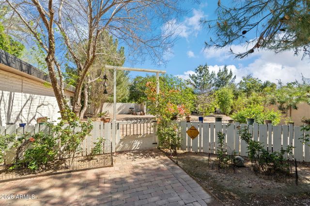 6524 N 61ST Street, Paradise Valley, AZ 85253