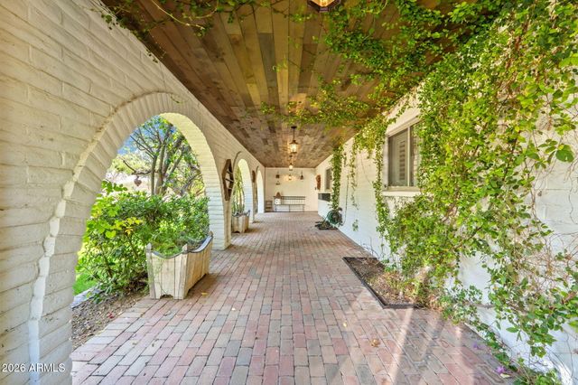 6524 N 61ST Street, Paradise Valley, AZ 85253