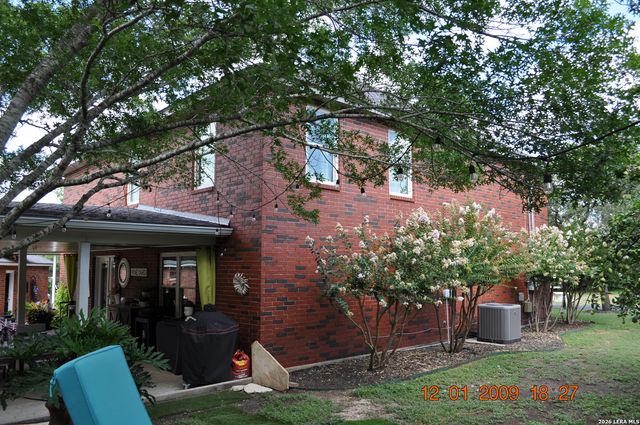 610 Timber Blf, San Antonio, TX 78253