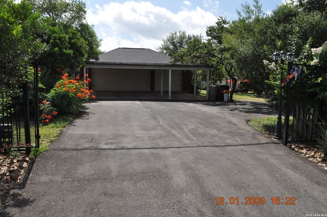 610 Timber Blf, San Antonio, TX 78253