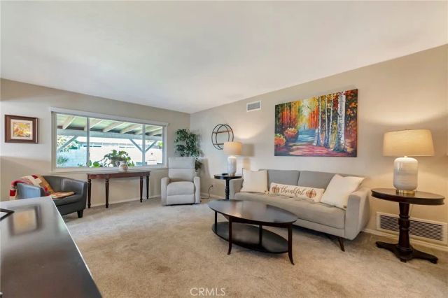 16207 Summershade, La Mirada, CA 90638