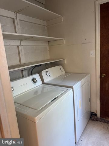 18 PATRICK HENRY CT, Newark, DE 19711