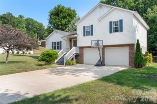 100 Carriage Hills Drive, Morganton, NC 28655