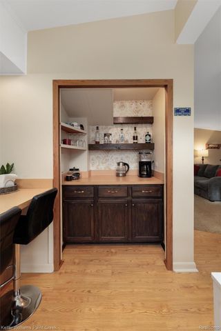 975 Woodlane Drive, Rochester Hills, MI 48307