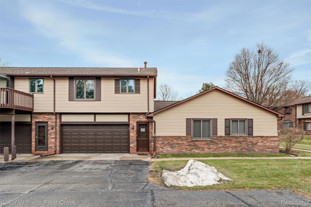975 Woodlane Drive, Rochester Hills, MI 48307