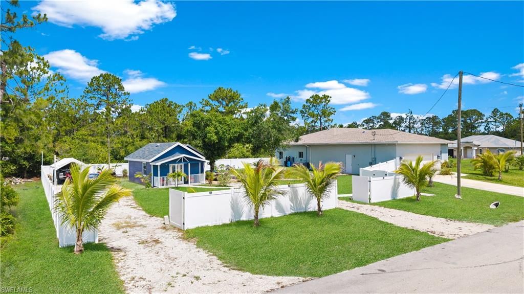 304 Bradley AVE, LEHIGH ACRES, FL 33974 — exterior