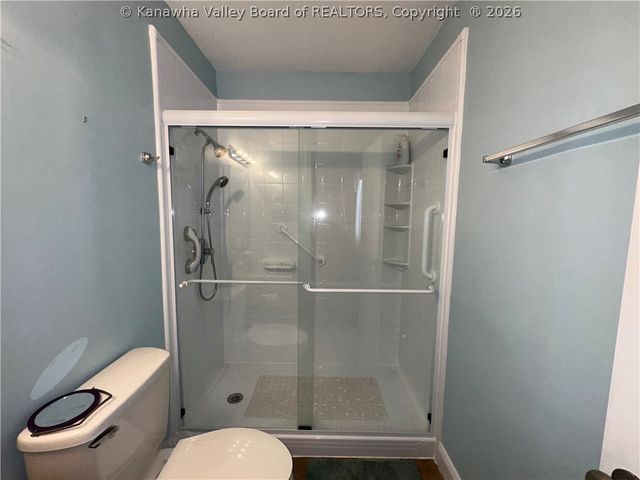 5204 Avery Circle, Cross Lanes, WV 25313