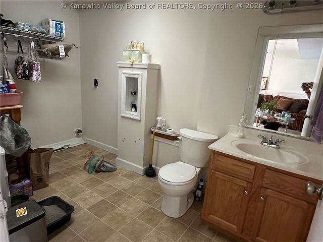 5204 Avery Circle, Cross Lanes, WV 25313