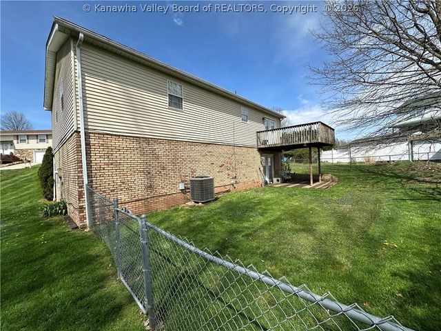 5204 Avery Circle, Cross Lanes, WV 25313