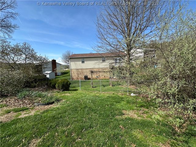 5204 Avery Circle, Cross Lanes, WV 25313