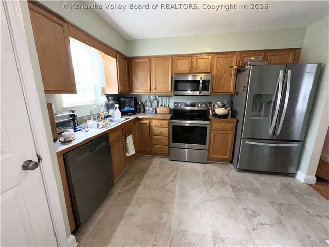 5204 Avery Circle, Cross Lanes, WV 25313