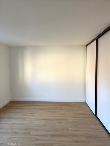 21930 Marylee 98, Woodland Hills, CA 91367