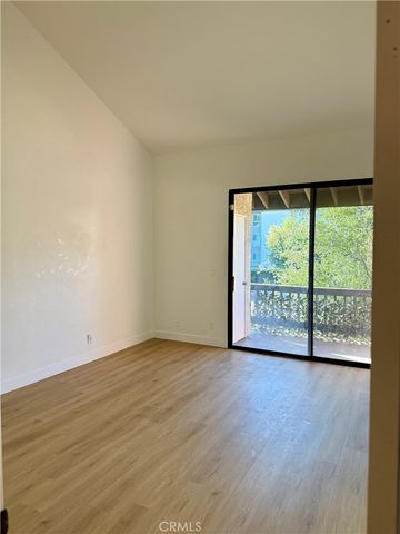 21930 Marylee 98, Woodland Hills, CA 91367