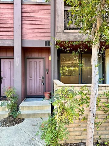 21930 Marylee 98, Woodland Hills, CA 91367