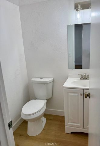 21930 Marylee 98, Woodland Hills, CA 91367