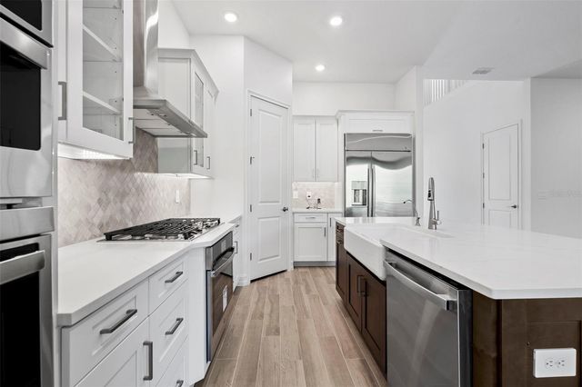 1109 SEAGRAPE DRIVE, Ruskin, FL 33570