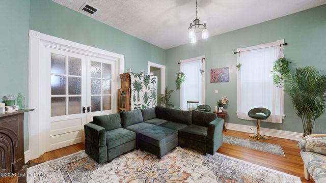 1434 E Breckinridge St, Louisville, KY 40204