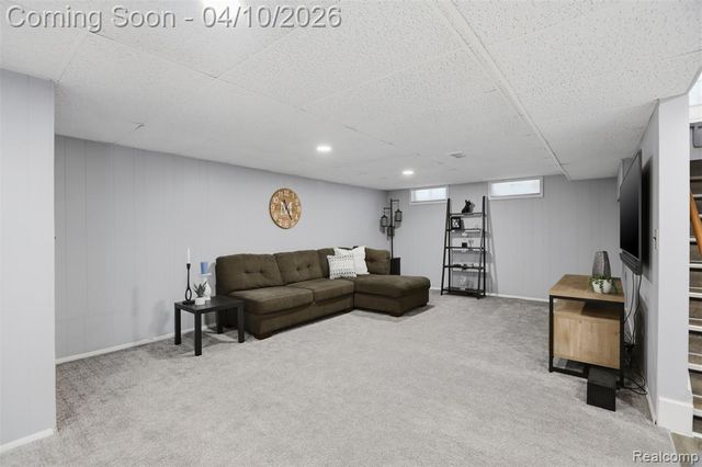 20801 Revere Street, Saint Clair Shores, MI 48080