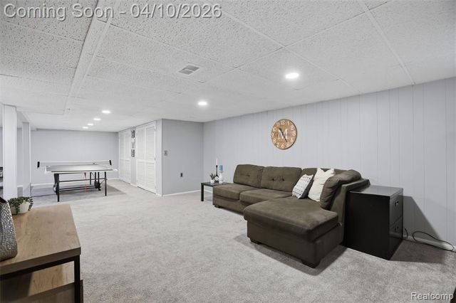 20801 Revere Street, Saint Clair Shores, MI 48080