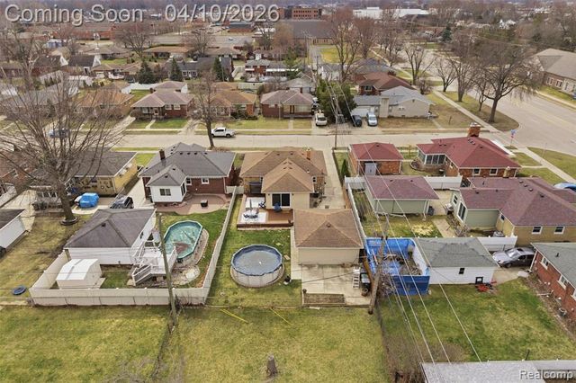 20801 Revere Street, Saint Clair Shores, MI 48080