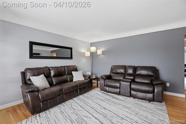 20801 Revere Street, Saint Clair Shores, MI 48080