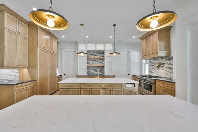 4123 W CORONA STREET, Tampa, FL 33629