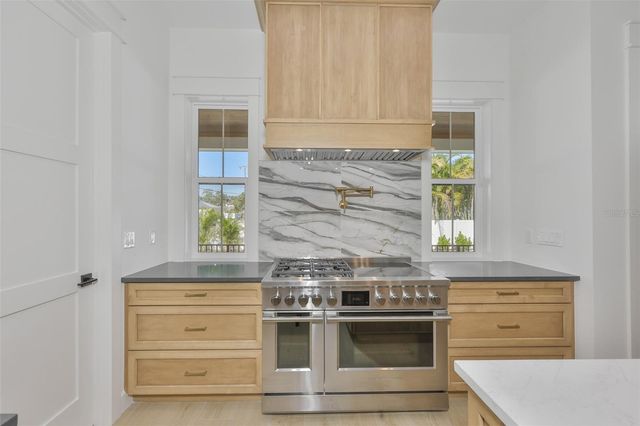 4123 W CORONA STREET, Tampa, FL 33629