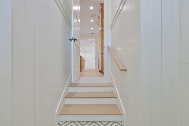 4123 W CORONA STREET, Tampa, FL 33629