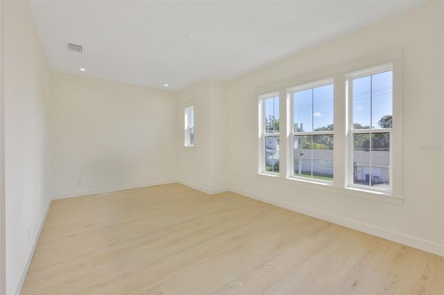 4123 W CORONA STREET, Tampa, FL 33629