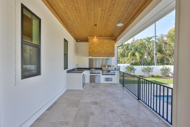 4123 W CORONA STREET, Tampa, FL 33629