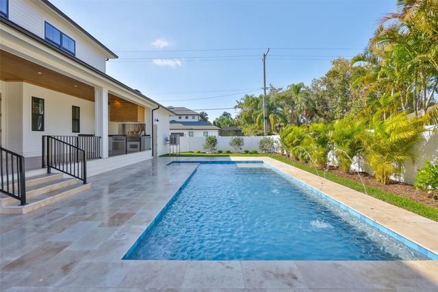 4123 W CORONA STREET, Tampa, FL 33629