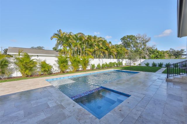 4123 W CORONA STREET, Tampa, FL 33629