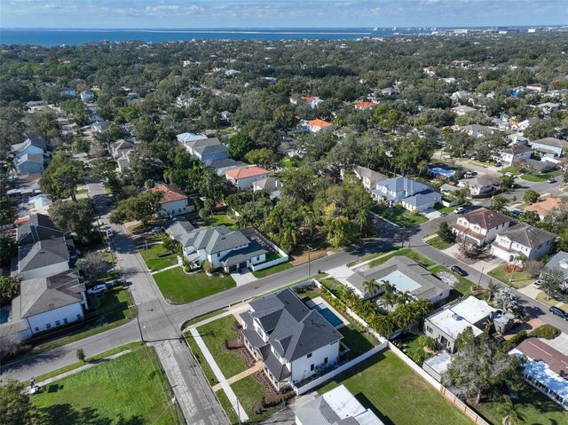 4123 W CORONA STREET, Tampa, FL 33629