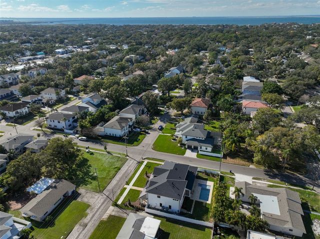 4123 W CORONA STREET, Tampa, FL 33629