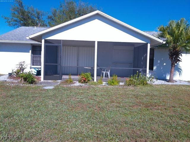 1040 SE 4th ST, Cape Coral, FL 33990