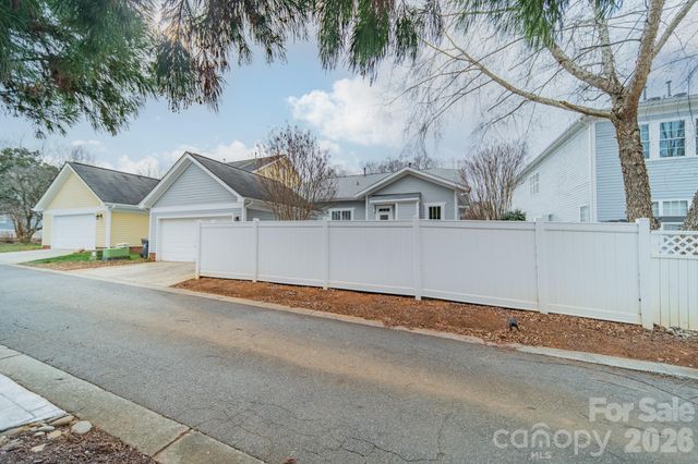 15328 Barnsbury Drive, Huntersville, NC 28078