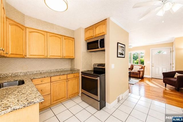 23 Algonquin Avenue, Rockaway Township, NJ 07866