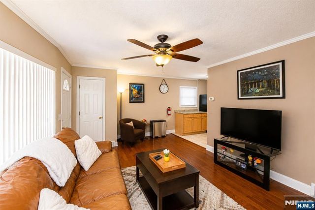 23 Algonquin Avenue, Rockaway Township, NJ 07866
