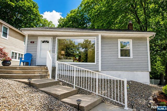 23 Algonquin Avenue, Rockaway Township, NJ 07866