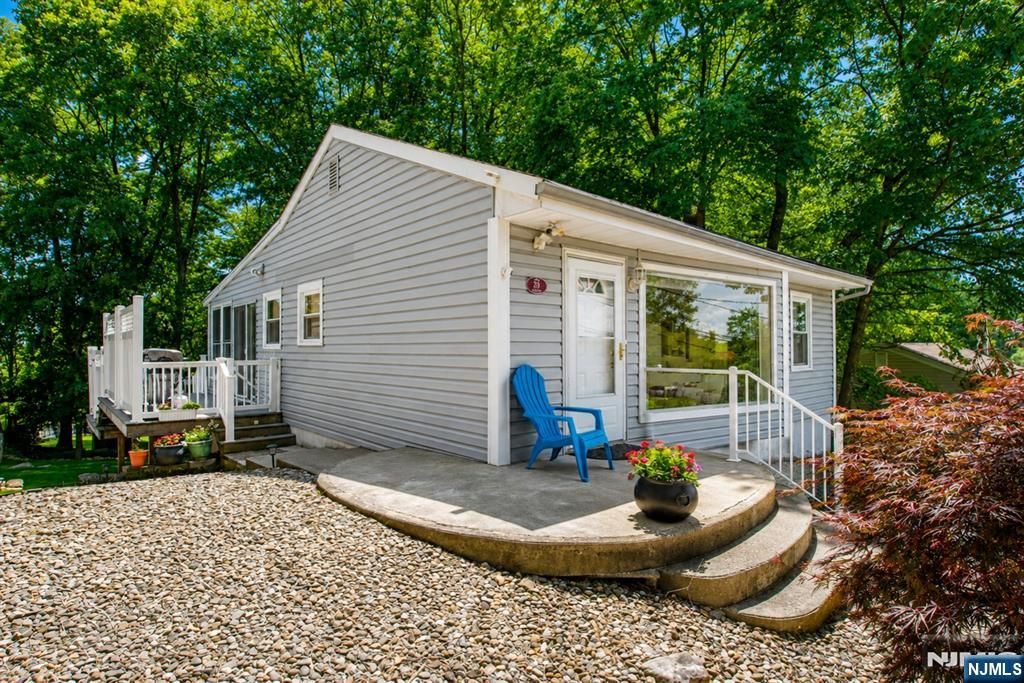 23 Algonquin Avenue, Rockaway Township, NJ 07866