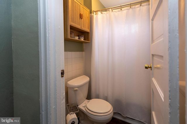 206 SHEAS TER, Ardmore, PA 19003