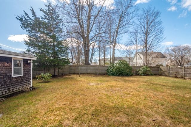 15 Dana Road, Weymouth, MA 02189