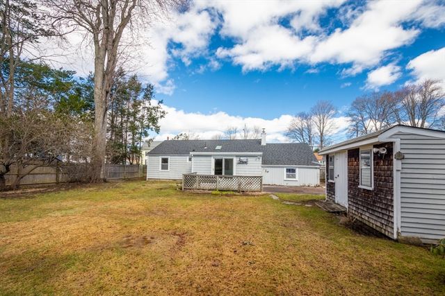 15 Dana Road, Weymouth, MA 02189