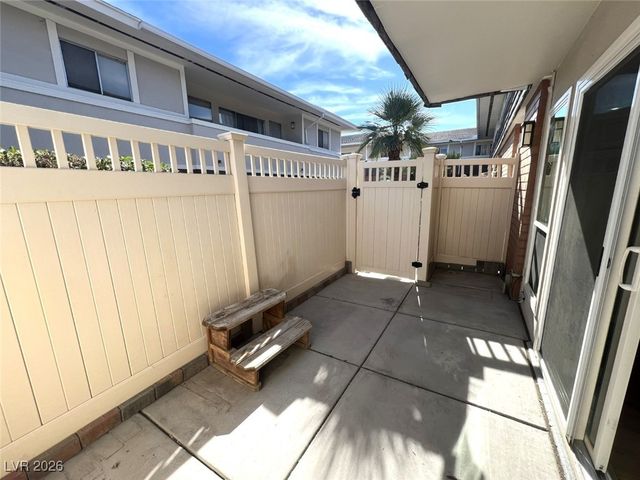 669 Oakmont Avenue 3701, Las Vegas, NV 89109