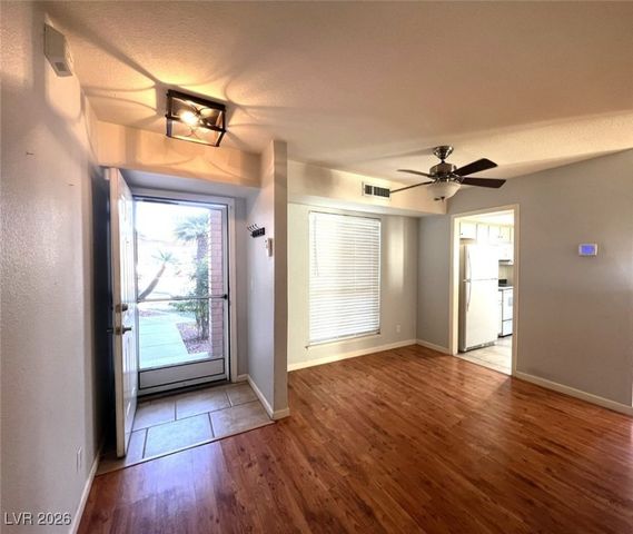 669 Oakmont Avenue 3701, Las Vegas, NV 89109