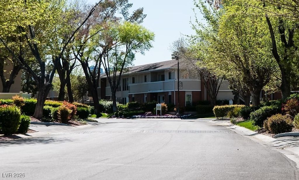 669 Oakmont Avenue 3701, Las Vegas, NV 89109